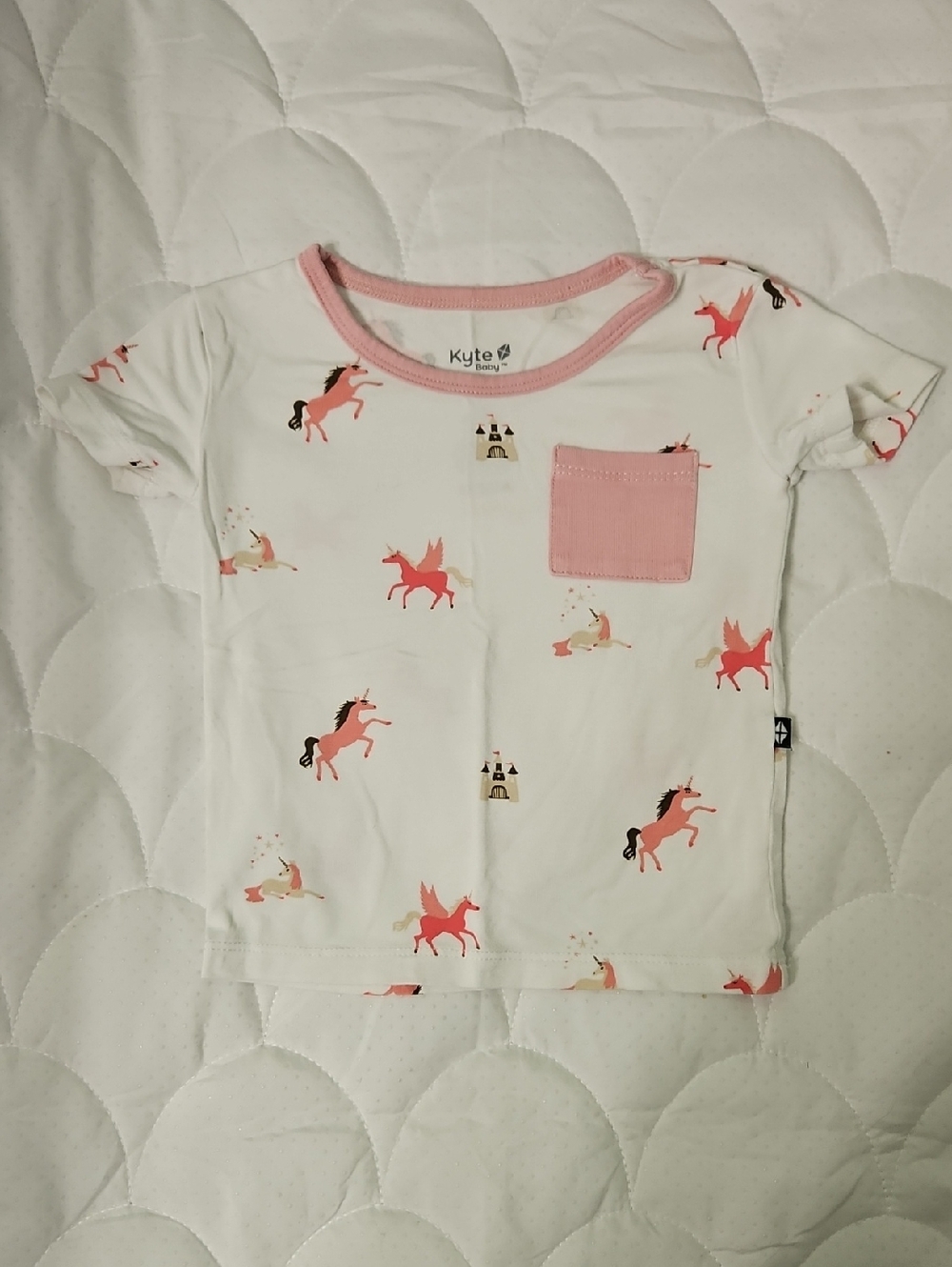 Kyte BABY White Tee with Pink Unicorns and Pocket